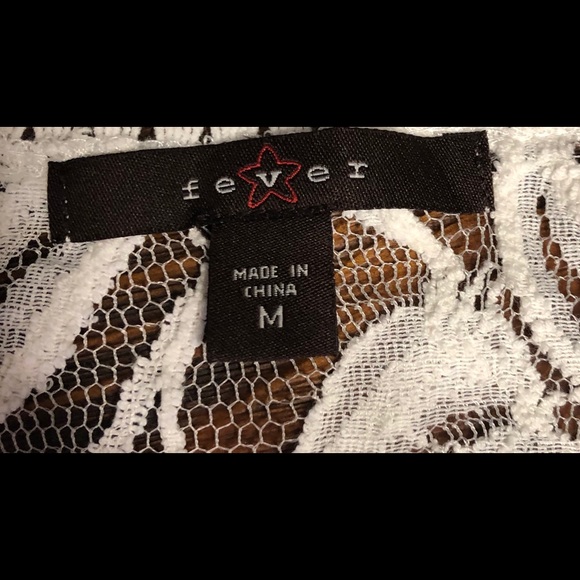 NWT Lace Short Sleeve Top - Picture 4 of 4